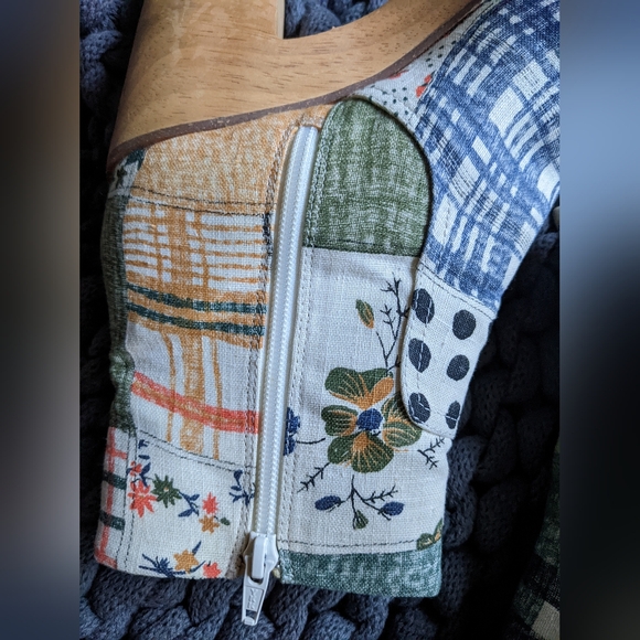 Charlotte Stone platform heeled boots - Picture 7 of 9